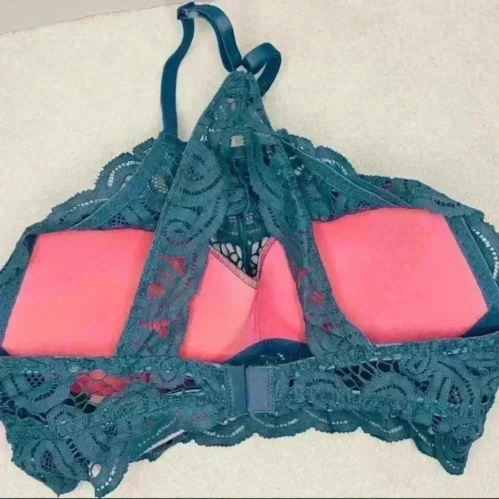 Victoria’s Secret PINK Push-Up,High neck Halter Bralette, XS, excellent like new